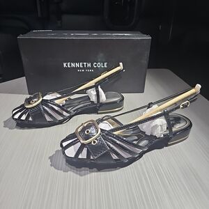Kenneth Cole Farrah Black Patent Strappy Sandal W/Buckle Women’s 6.5M NEW In Box